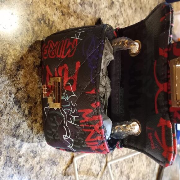 LE MIEL PETA- APPROVED VEGAN CROSS BODY HANDBAG - Picture 9 of 13